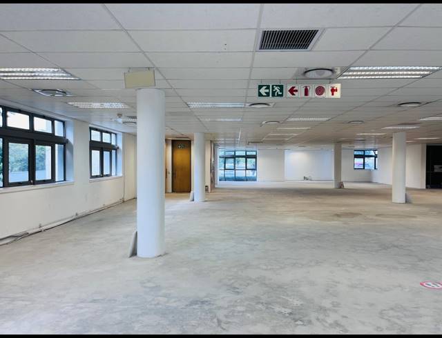 536M² OFFICE TO LET IN WATERFALL